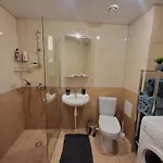 Long Apartment *