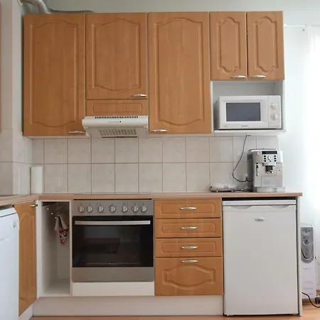 Apartment Long